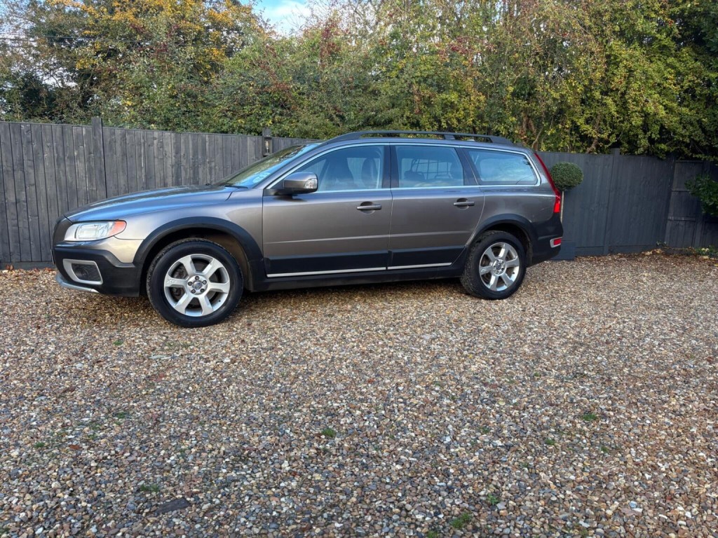 VOLVO XC70