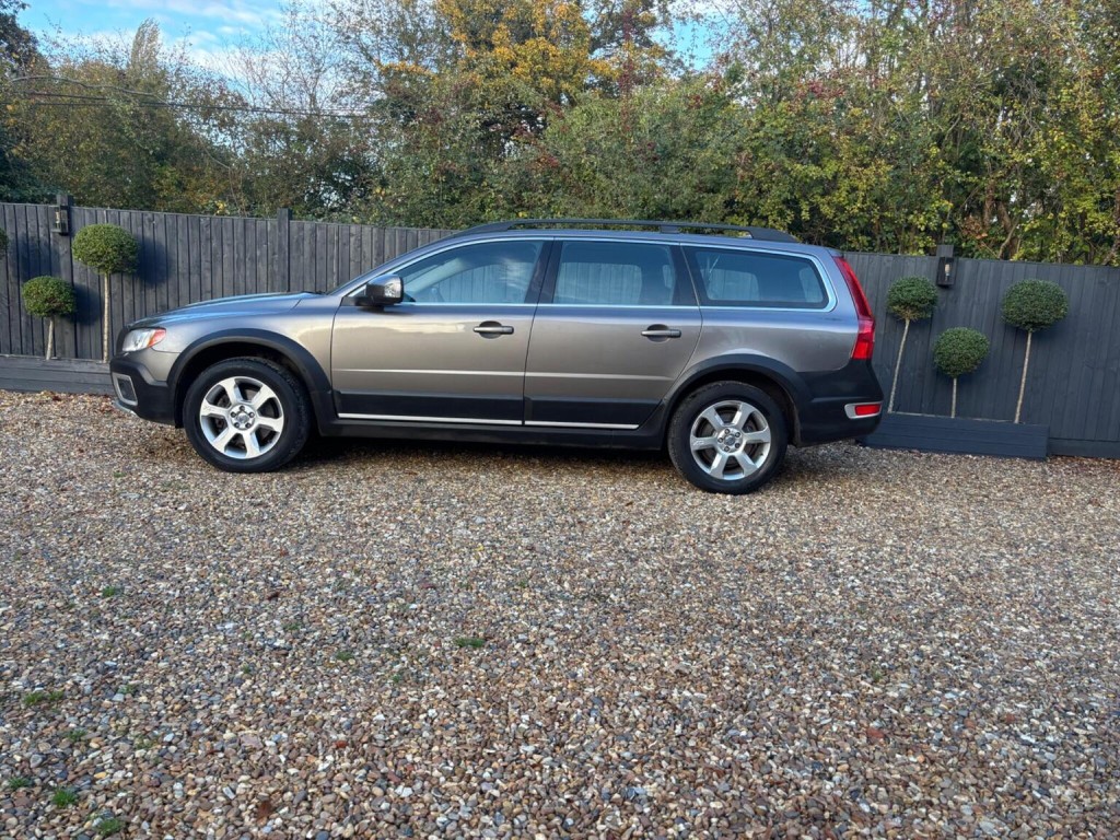 VOLVO XC70