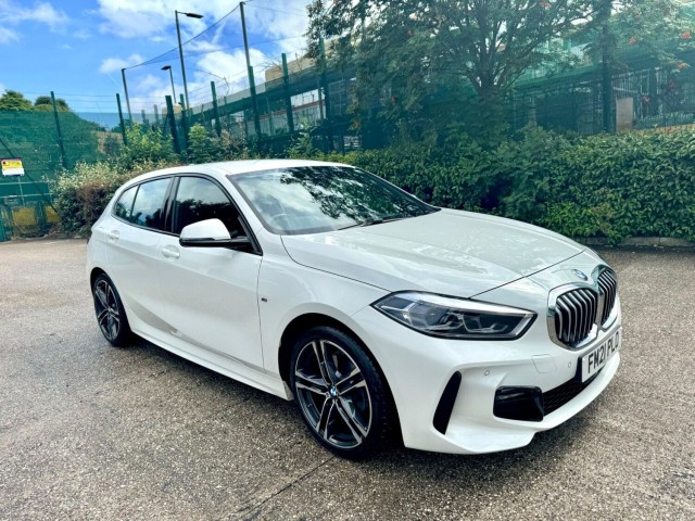 BMW 1 SERIES
