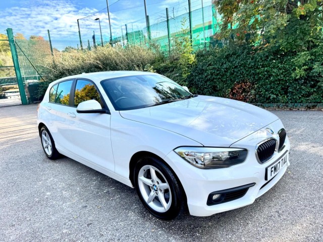 BMW 1 SERIES