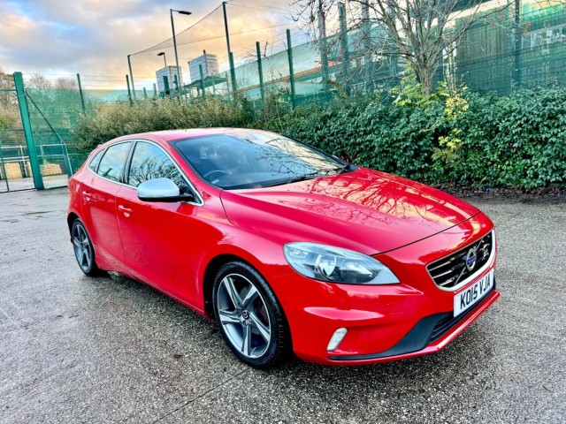 VOLVO V40