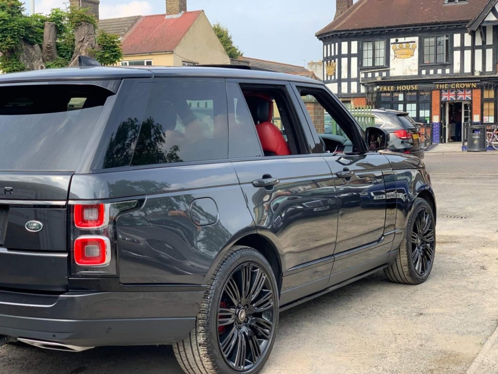 LAND ROVER RANGE ROVER