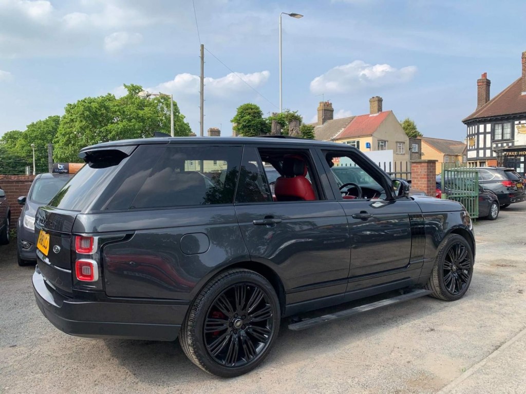 LAND ROVER RANGE ROVER