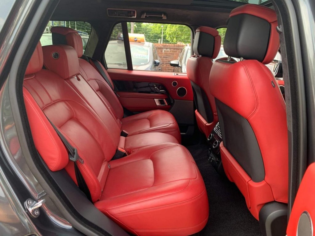 LAND ROVER RANGE ROVER