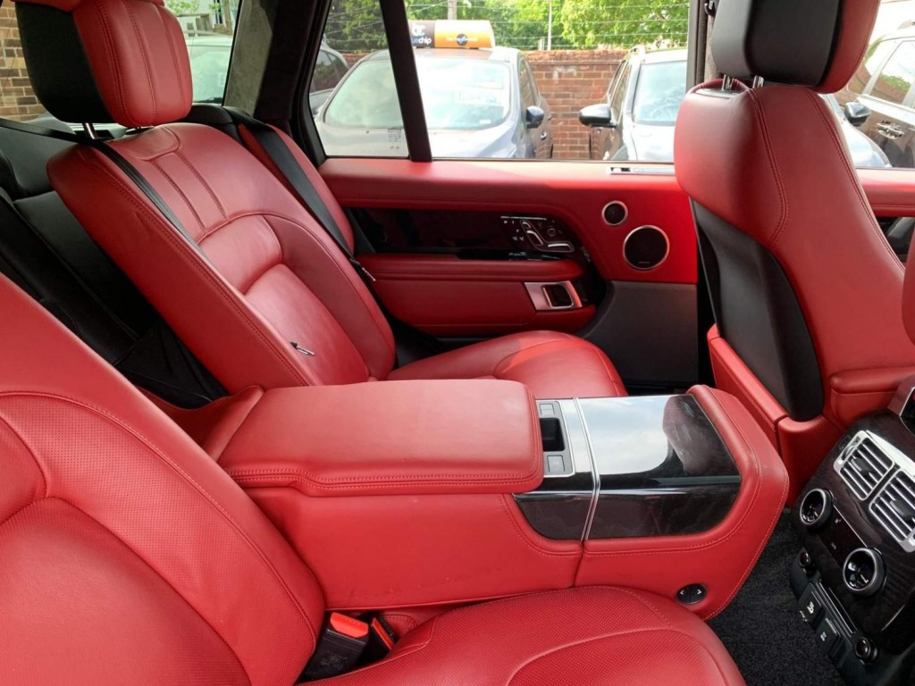 LAND ROVER RANGE ROVER