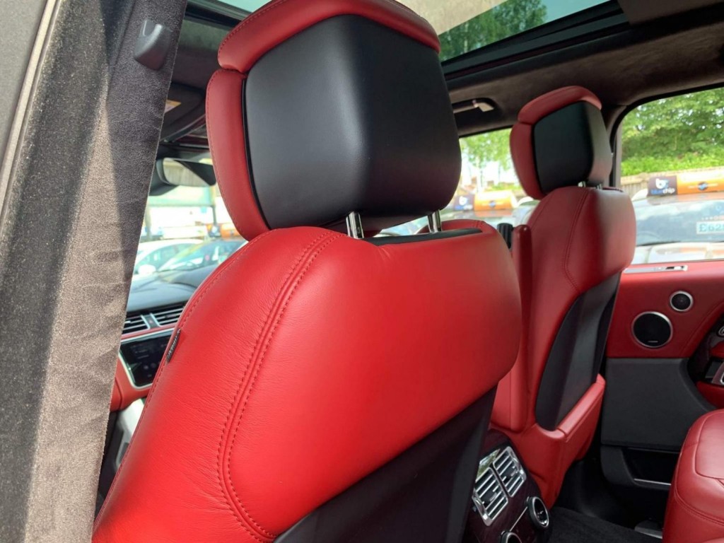 LAND ROVER RANGE ROVER