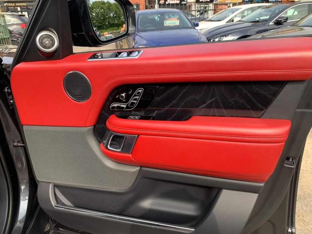 LAND ROVER RANGE ROVER