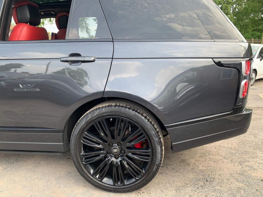 LAND ROVER RANGE ROVER