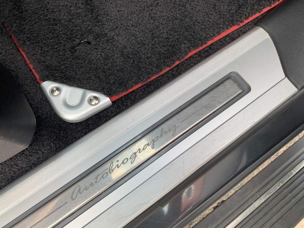 LAND ROVER RANGE ROVER