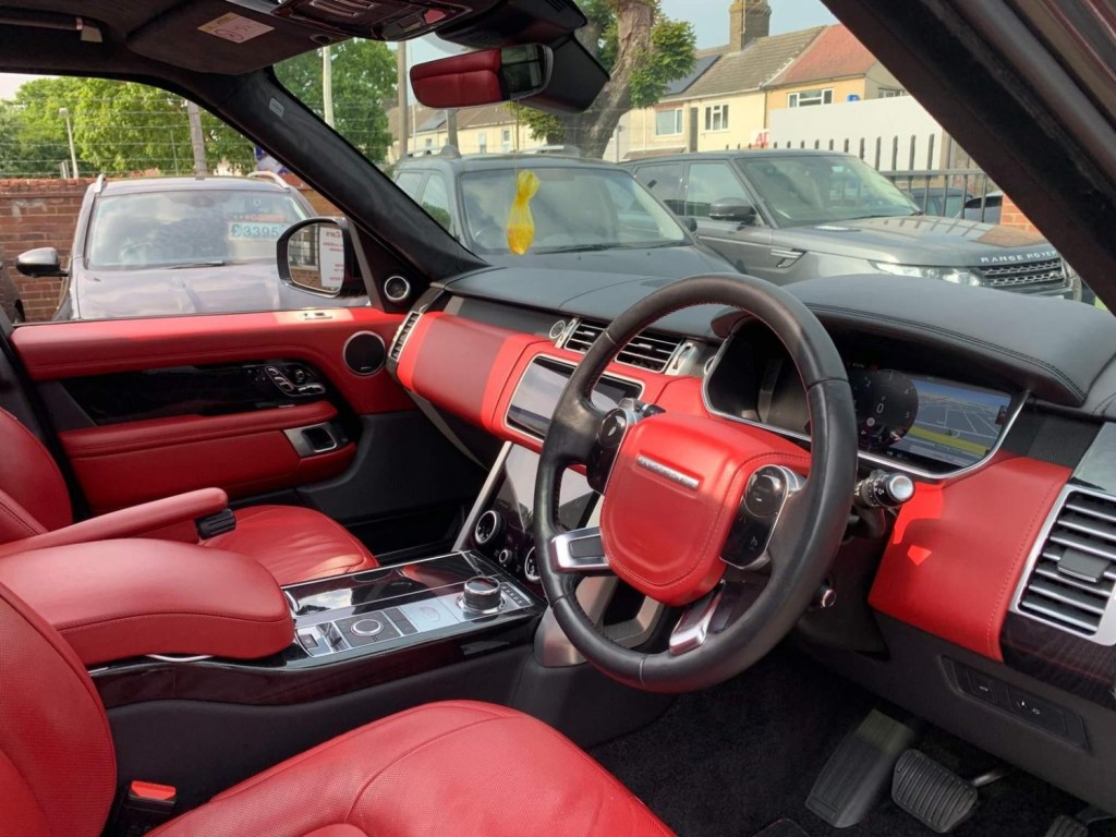 LAND ROVER RANGE ROVER