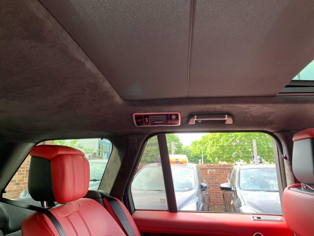 LAND ROVER RANGE ROVER