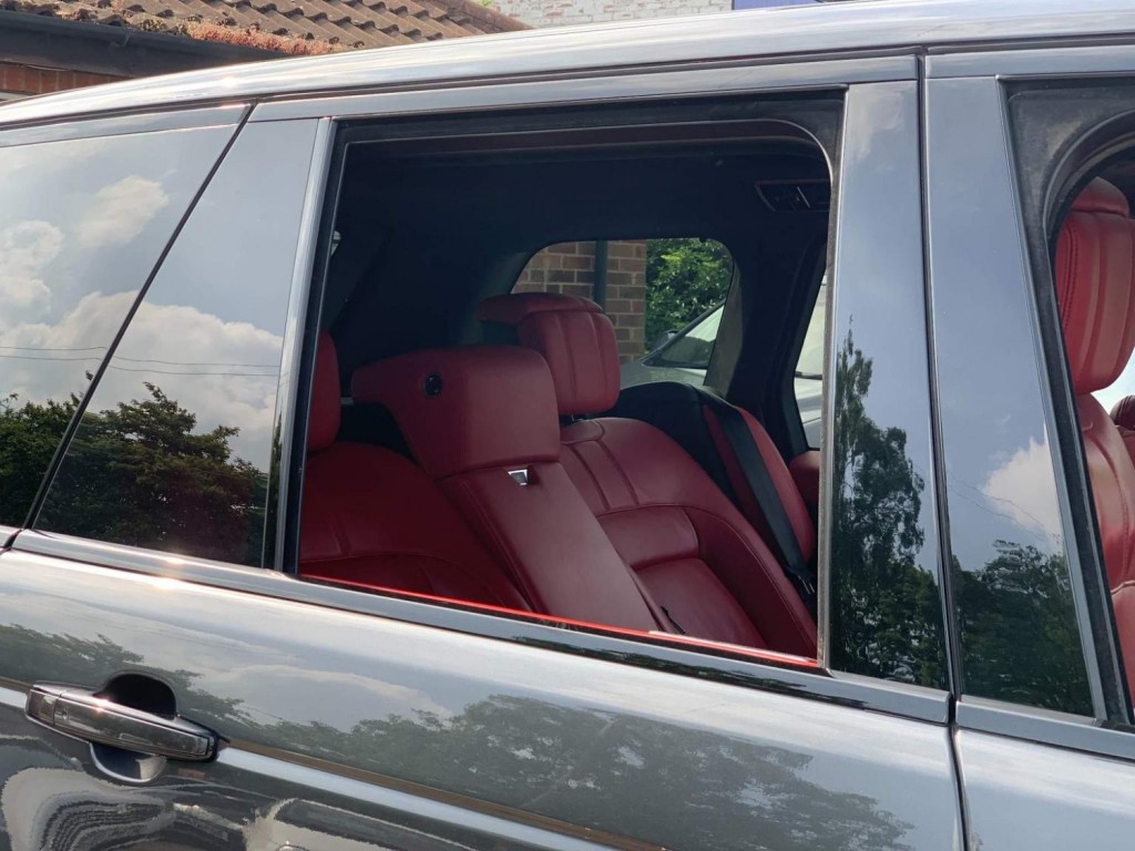 LAND ROVER RANGE ROVER