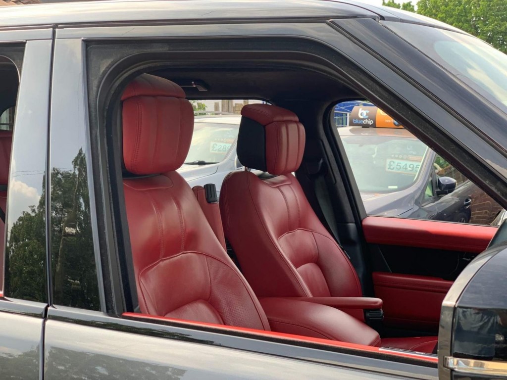 LAND ROVER RANGE ROVER