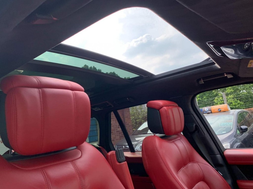 LAND ROVER RANGE ROVER