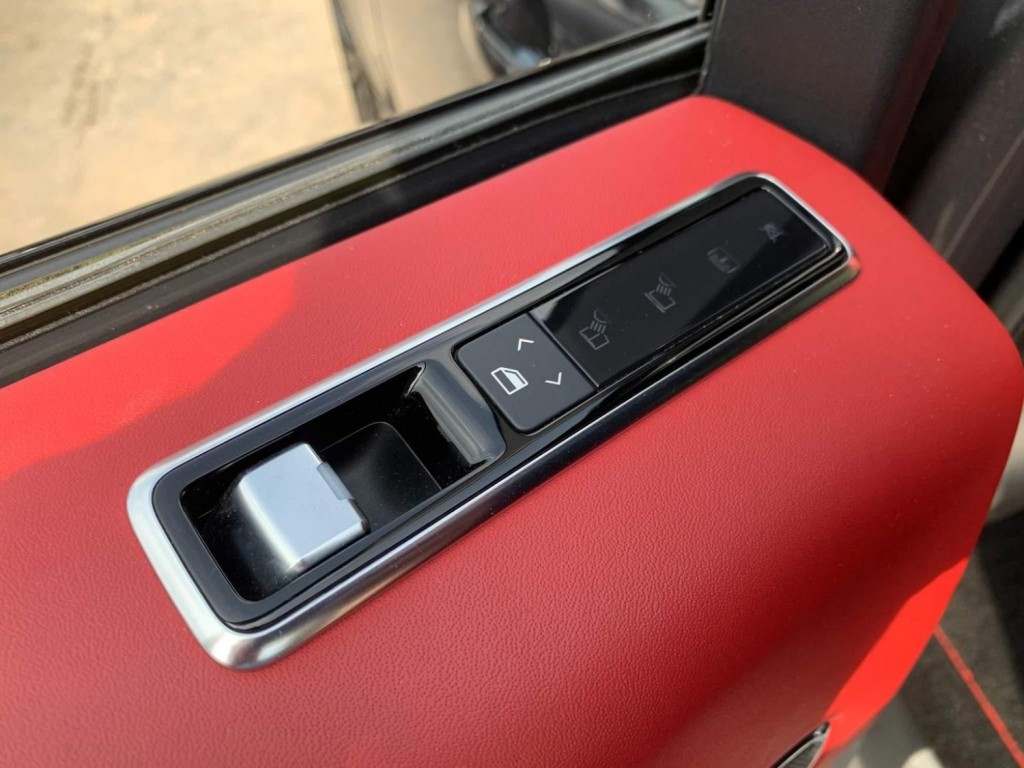 LAND ROVER RANGE ROVER