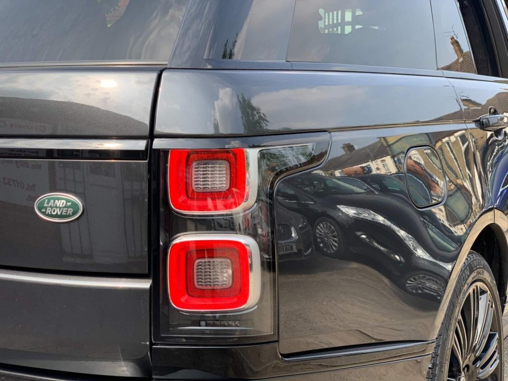 LAND ROVER RANGE ROVER