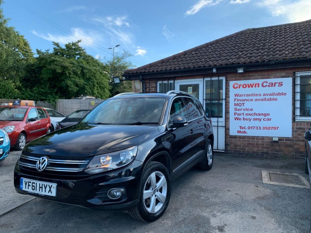 View VOLKSWAGEN TIGUAN 2.0 TDI BlueMotion Tech Escape DSG 4WD Euro 5 (s/s) 5dr