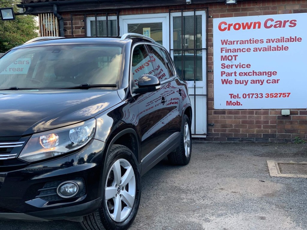 View VOLKSWAGEN TIGUAN 2.0 TDI BlueMotion Tech Escape DSG 4WD Euro 5 (s/s) 5dr