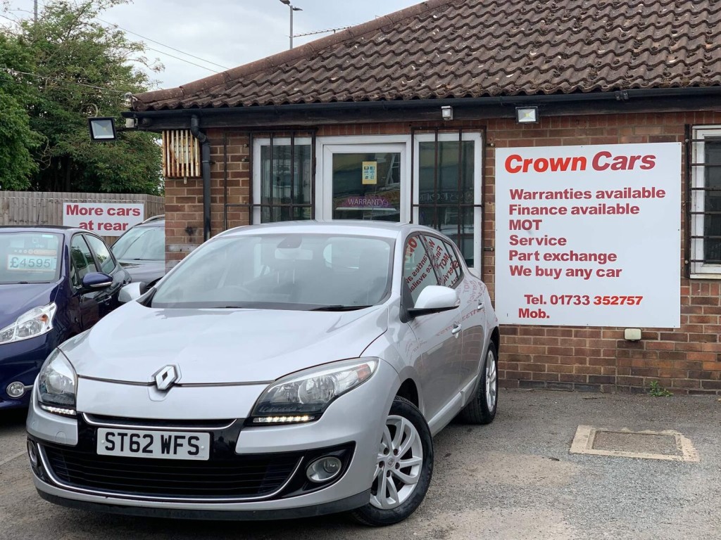 View RENAULT MEGANE 1.6 16V Dynamique TomTom Euro 5 5dr