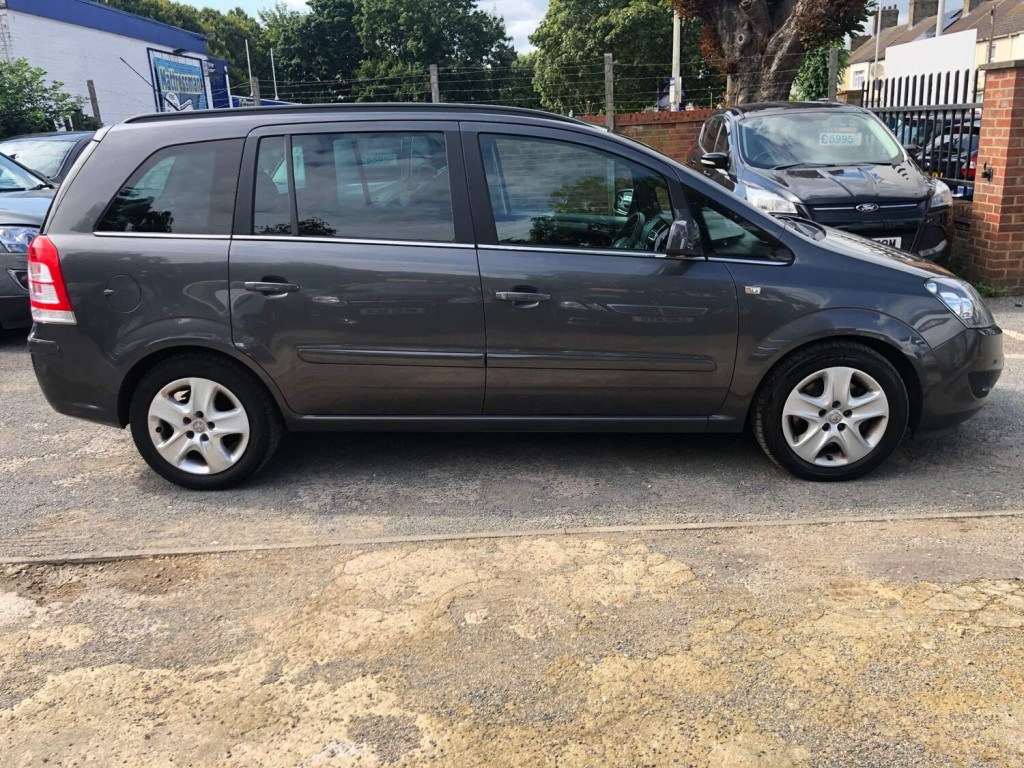 View VAUXHALL ZAFIRA 1.7 CDTi ecoFLEX Exclusiv Euro 5 5dr