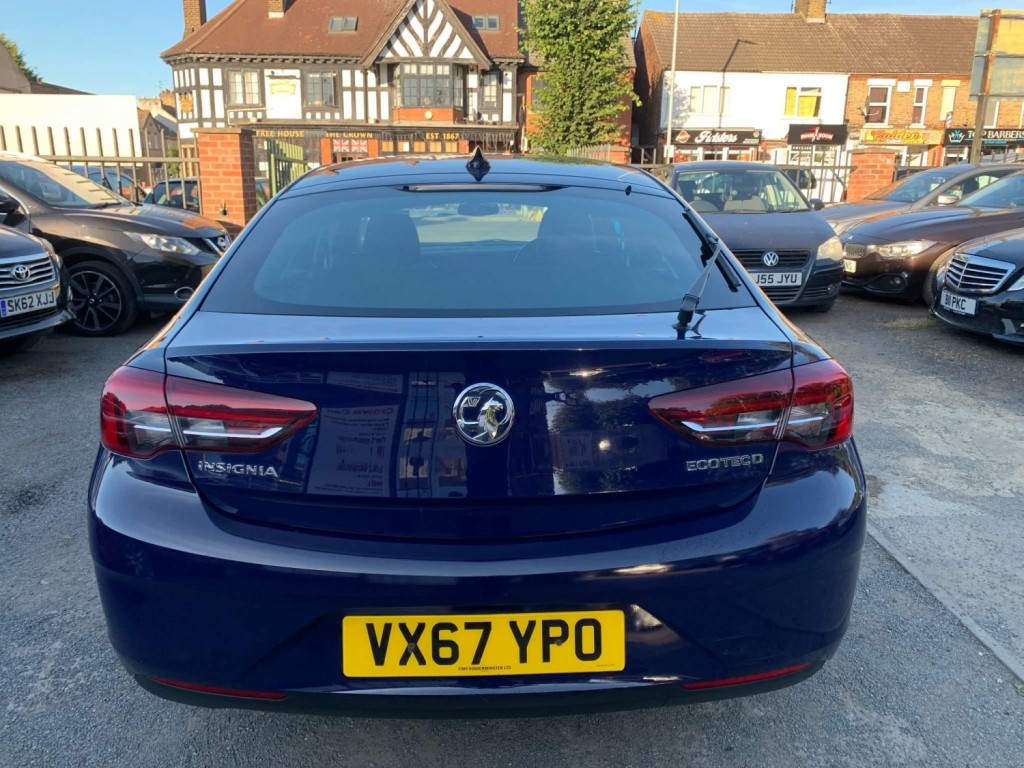 VAUXHALL INSIGNIA