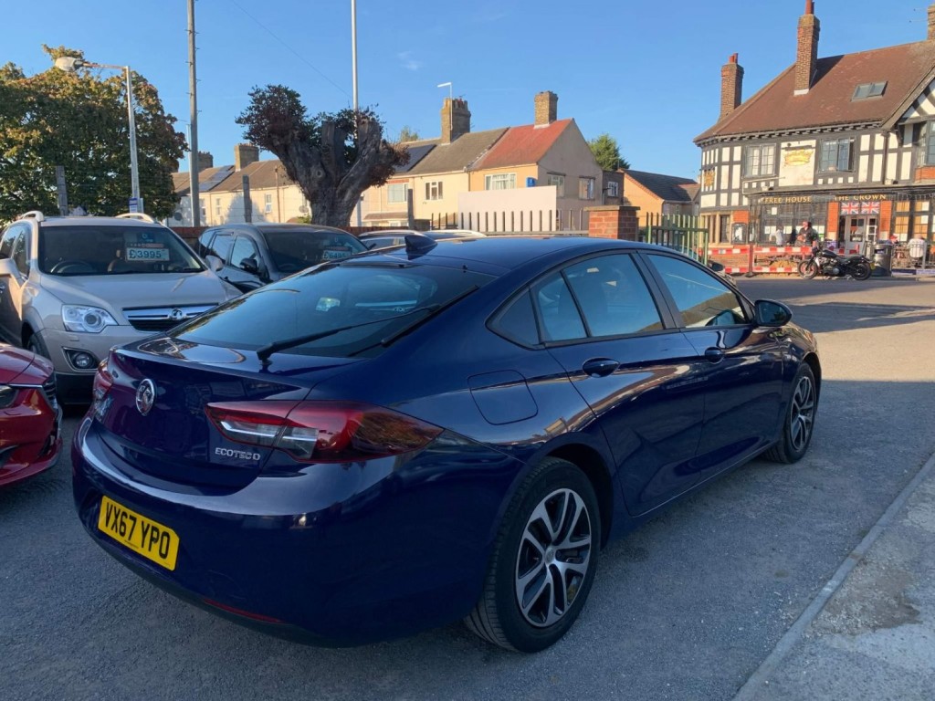 VAUXHALL INSIGNIA