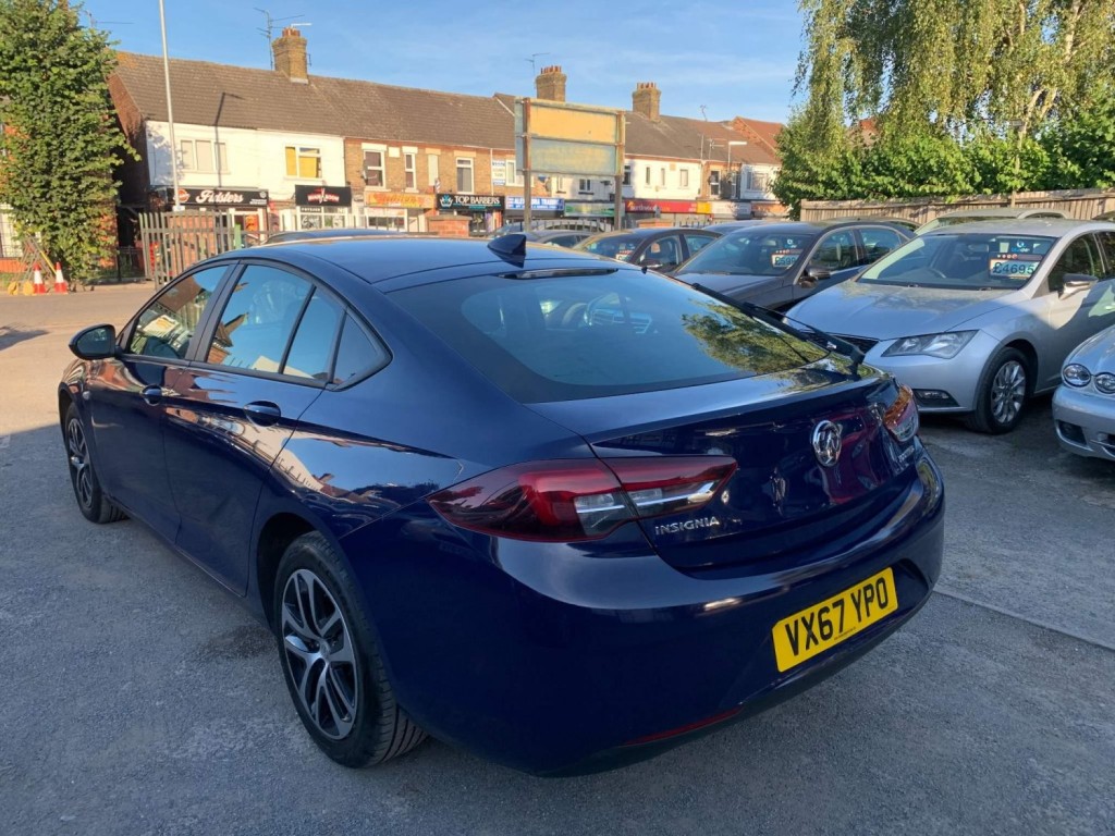 VAUXHALL INSIGNIA