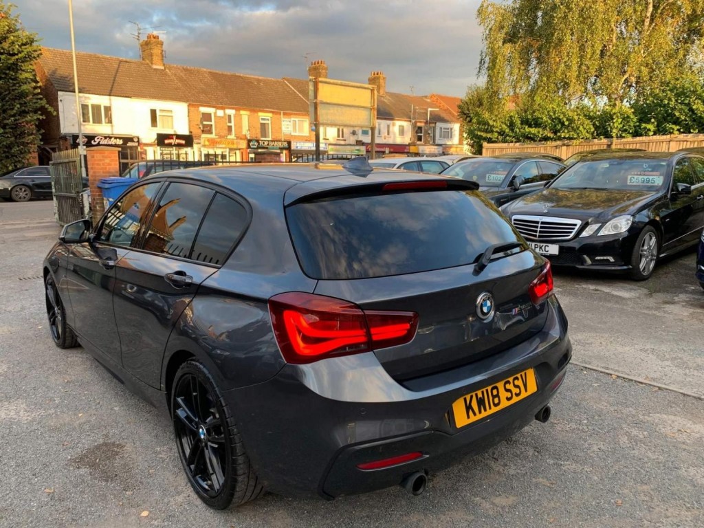BMW 1 SERIES