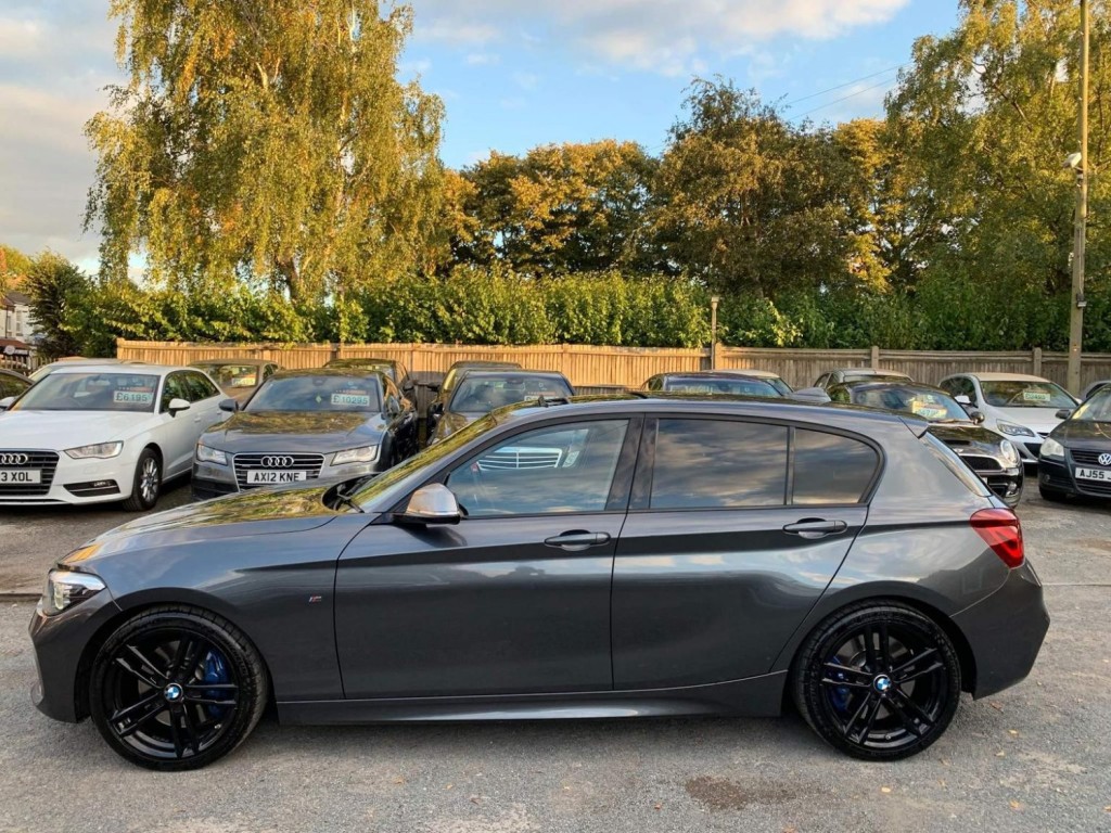 BMW 1 SERIES