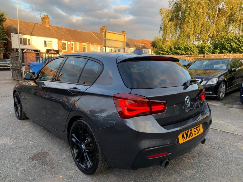BMW 1 SERIES