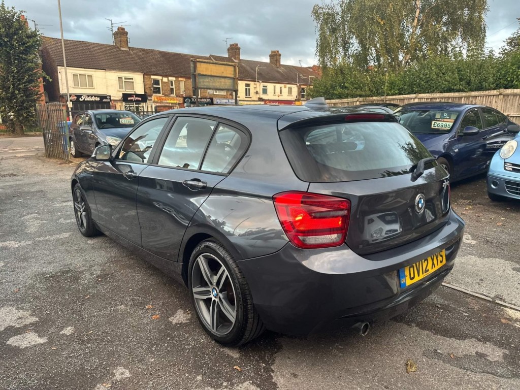 BMW 1 SERIES
