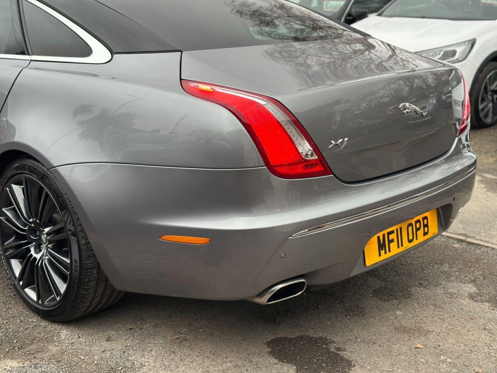 JAGUAR XJ