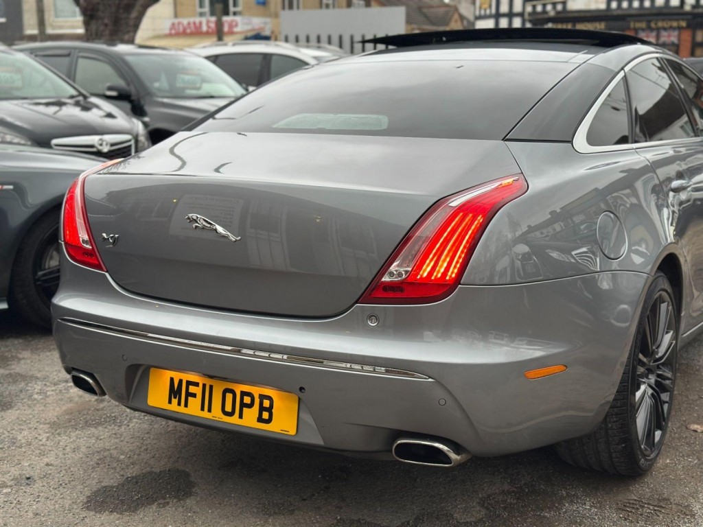 JAGUAR XJ