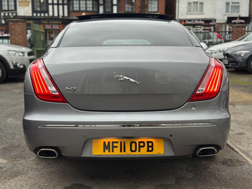 JAGUAR XJ