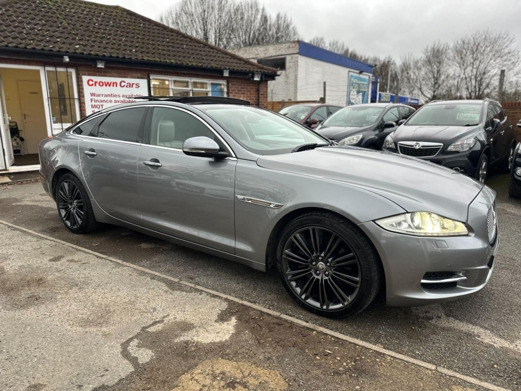 JAGUAR XJ