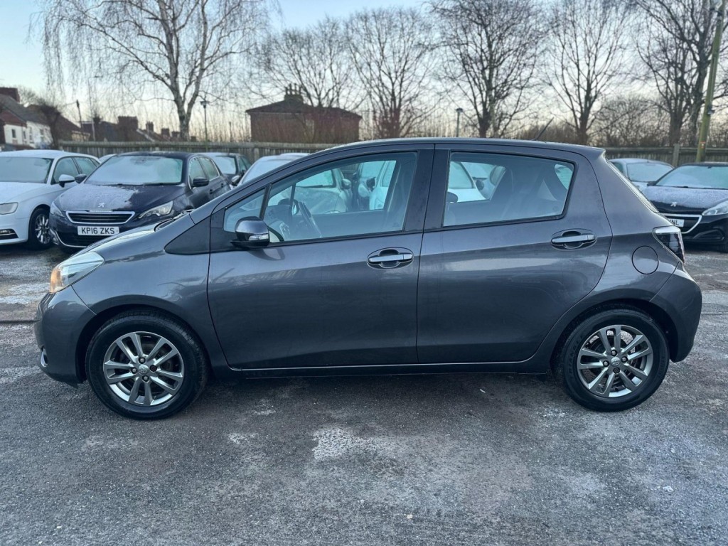 TOYOTA YARIS