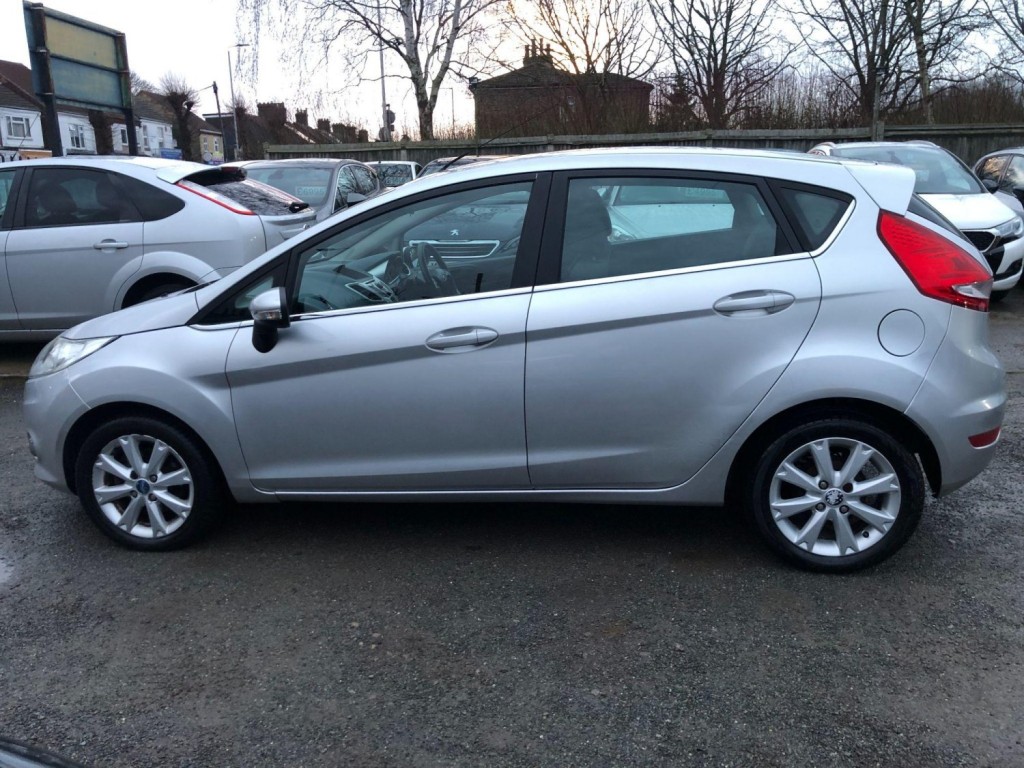 View FORD FIESTA 1.4 TDCi Zetec 5dr