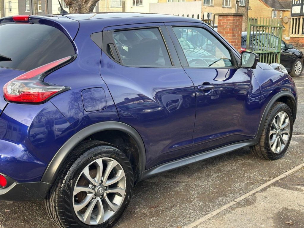 NISSAN JUKE