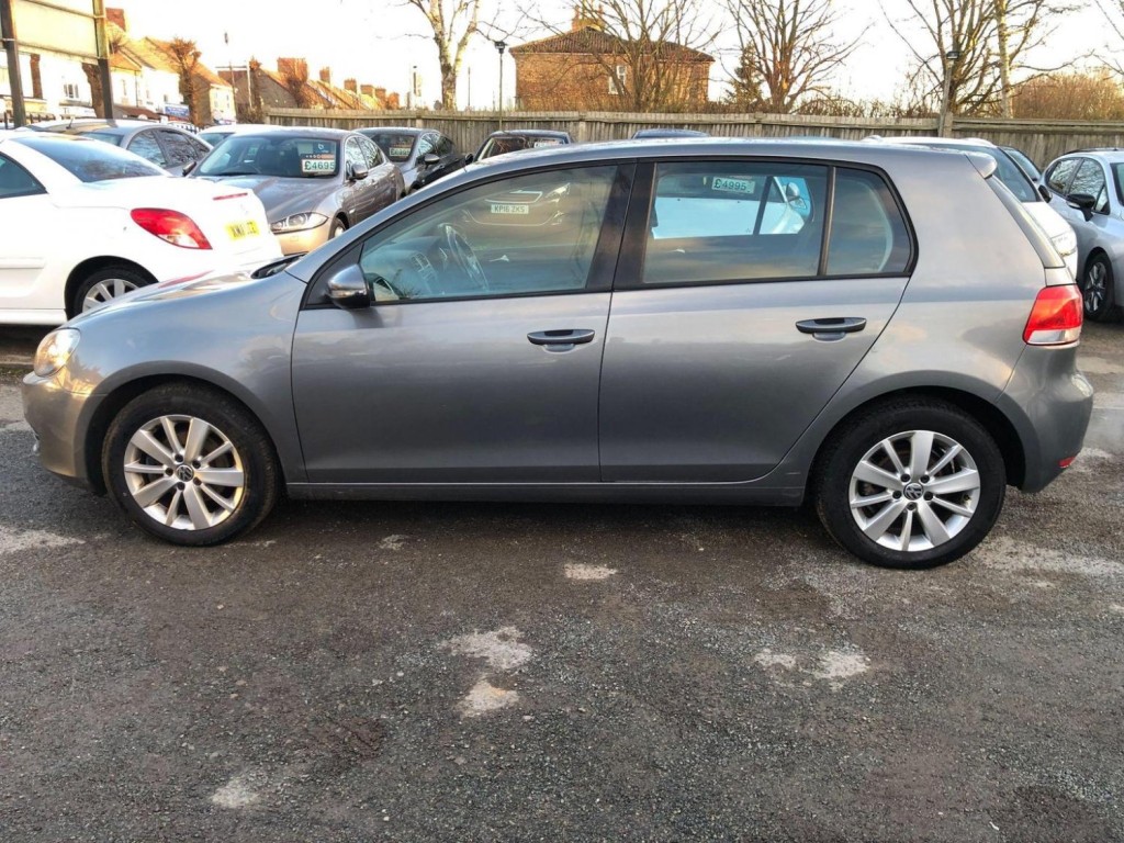 View VOLKSWAGEN GOLF 1.6 TDI Match Euro 5 5dr