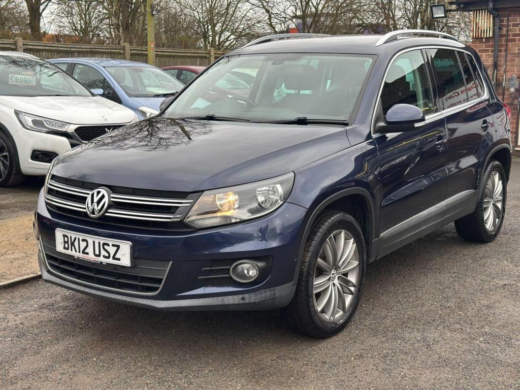 VOLKSWAGEN TIGUAN
