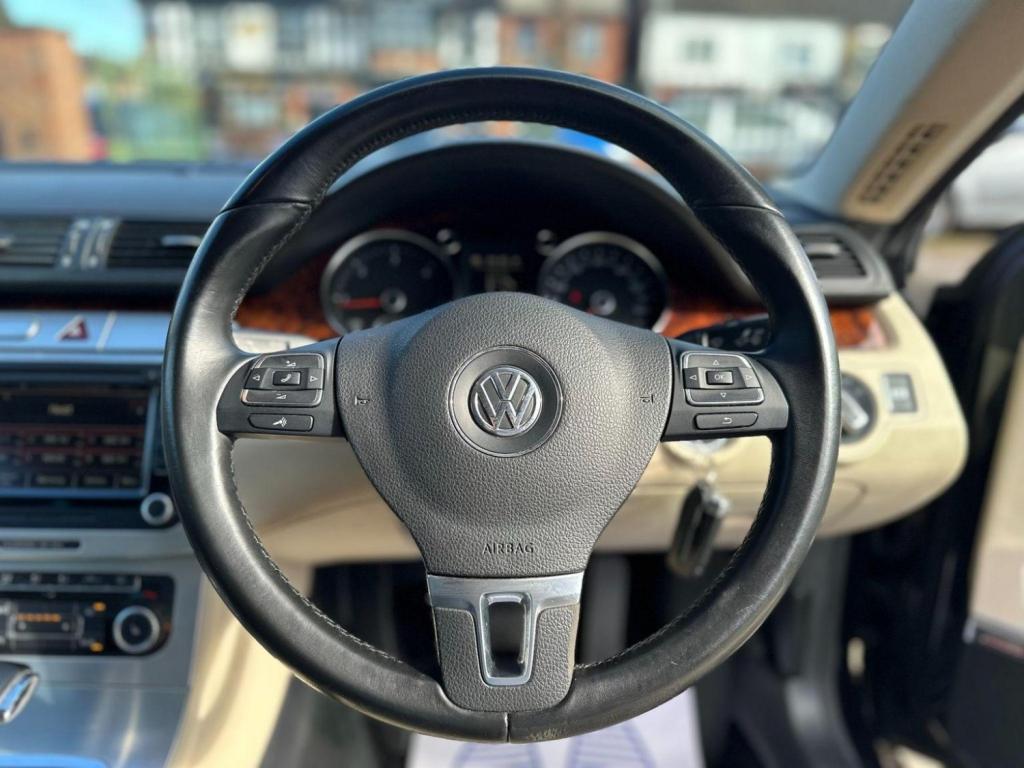 VOLKSWAGEN CC