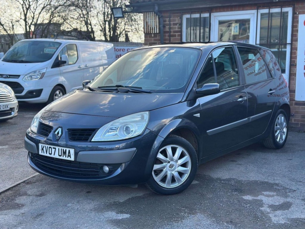 View RENAULT SCENIC 1.5 dCi Dynamique 5dr