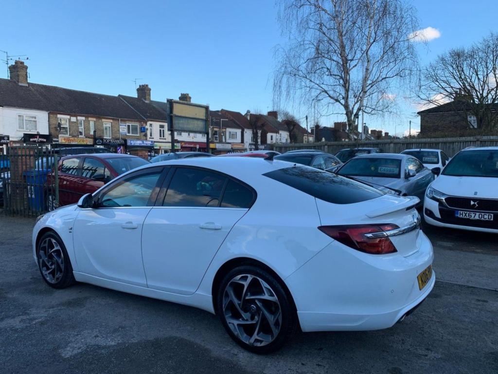 VAUXHALL INSIGNIA