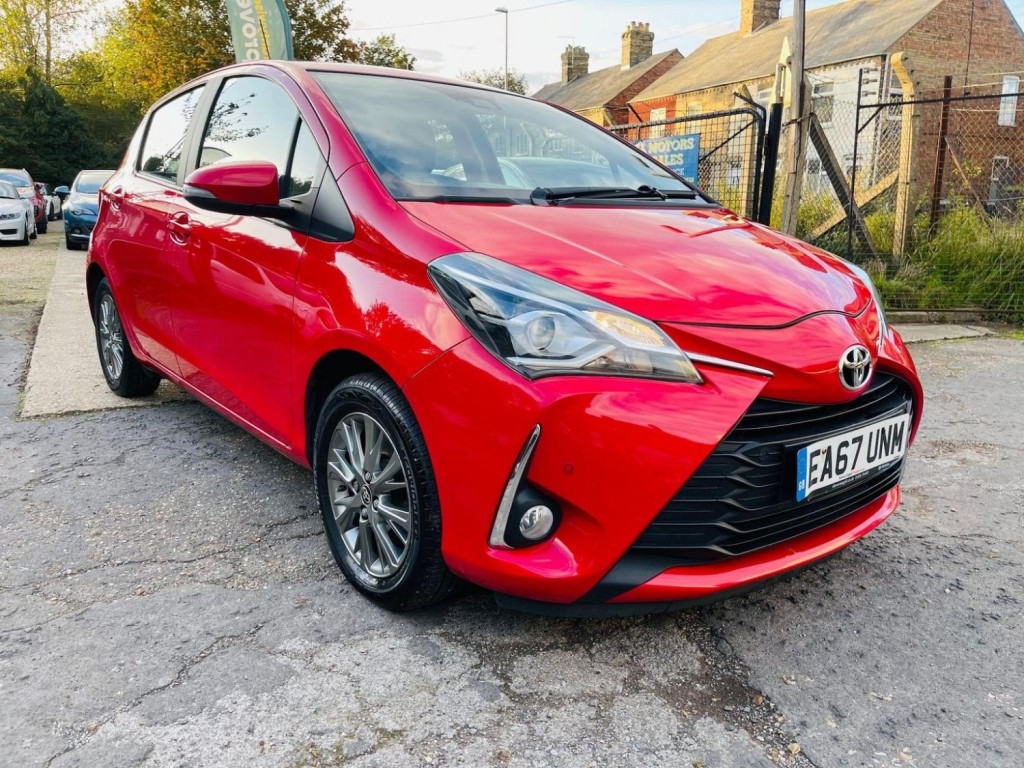 View TOYOTA YARIS 1.5 VVT-i Icon Tech Euro 6 5dr
