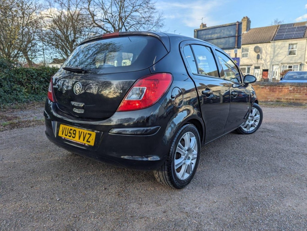 View VAUXHALL CORSA 1.4i 16v Design 5dr (a/c)