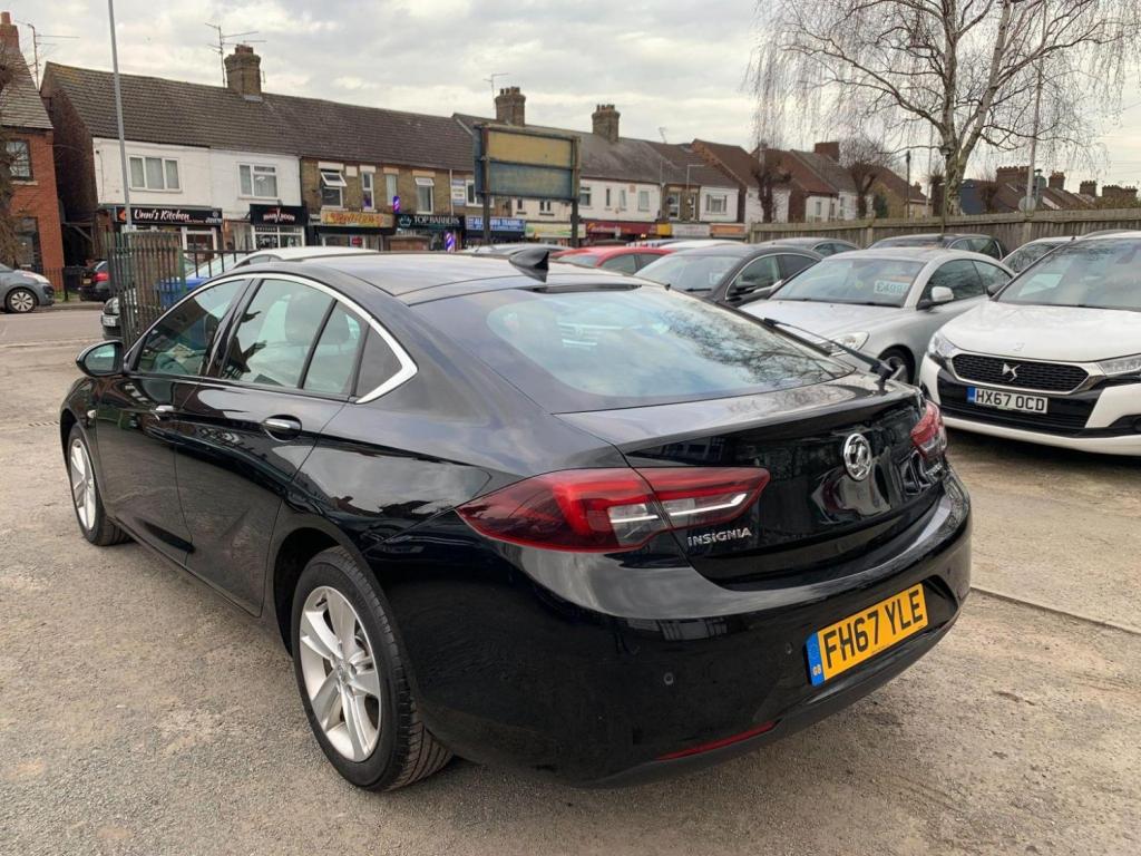 VAUXHALL INSIGNIA