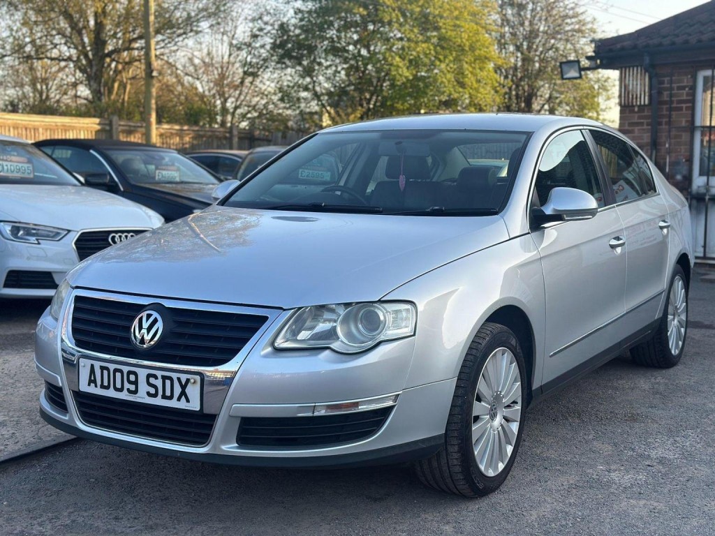 View VOLKSWAGEN PASSAT 2.0 TDI Highline Euro 5 4dr
