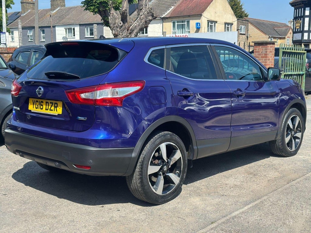 NISSAN QASHQAI