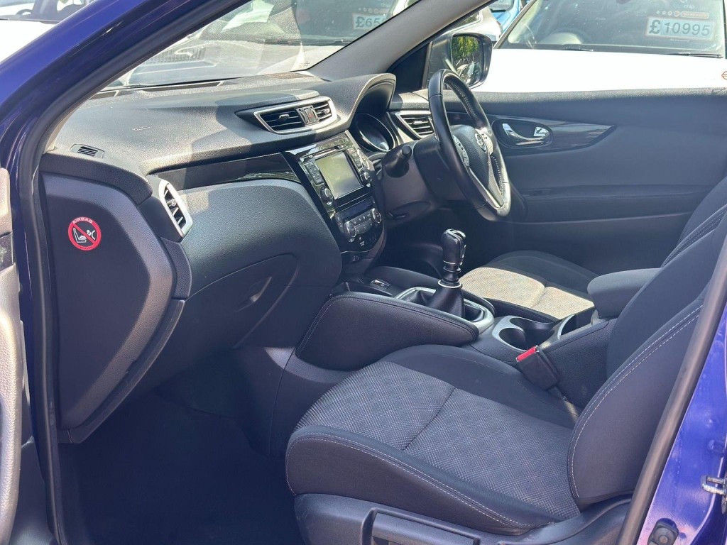 NISSAN QASHQAI