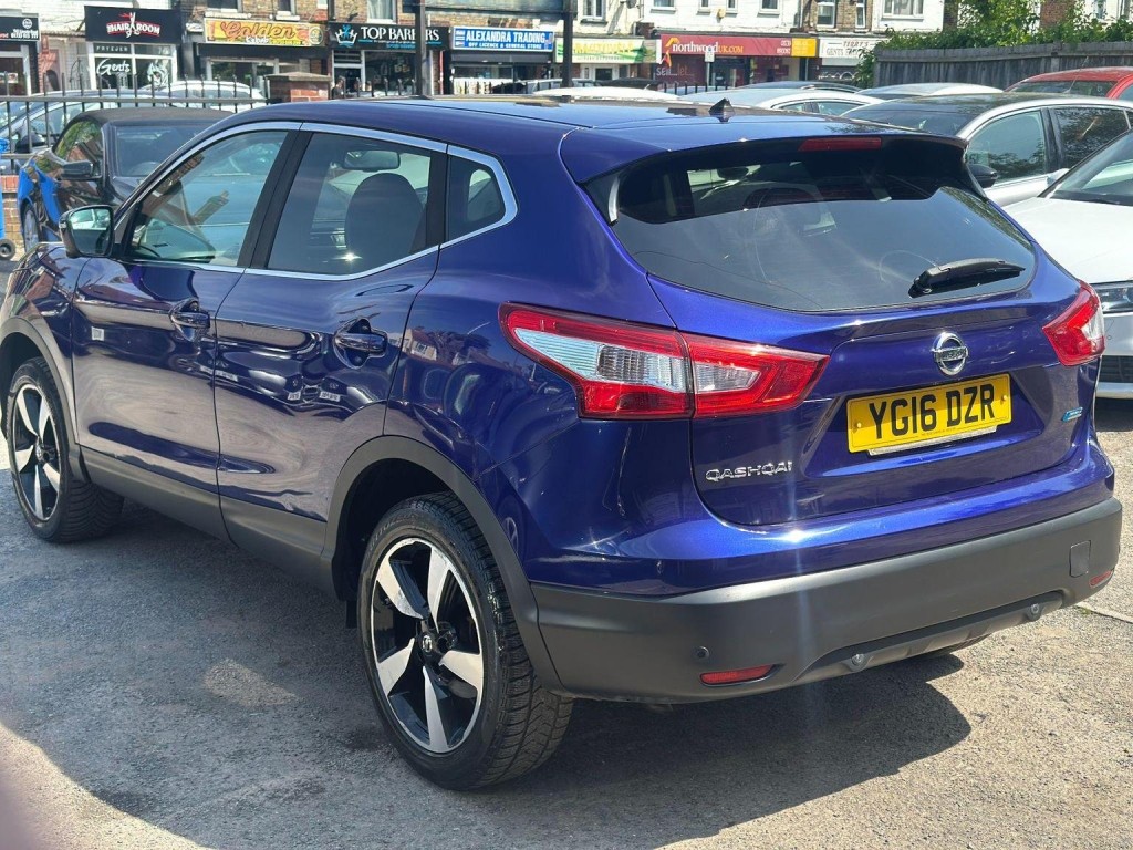 NISSAN QASHQAI